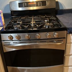 Dual Fuel Stove By GE