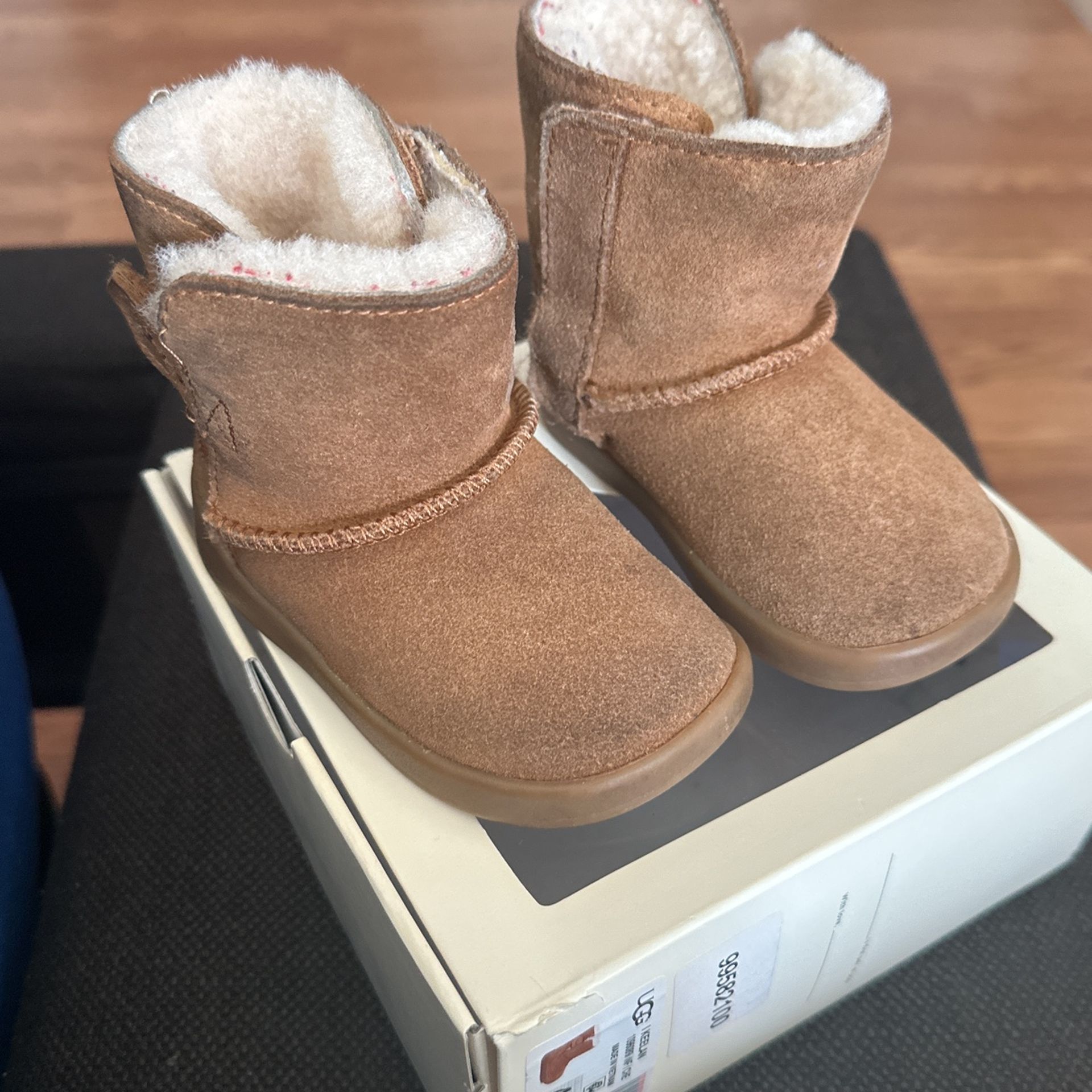 Baby UGG Boots 4/5