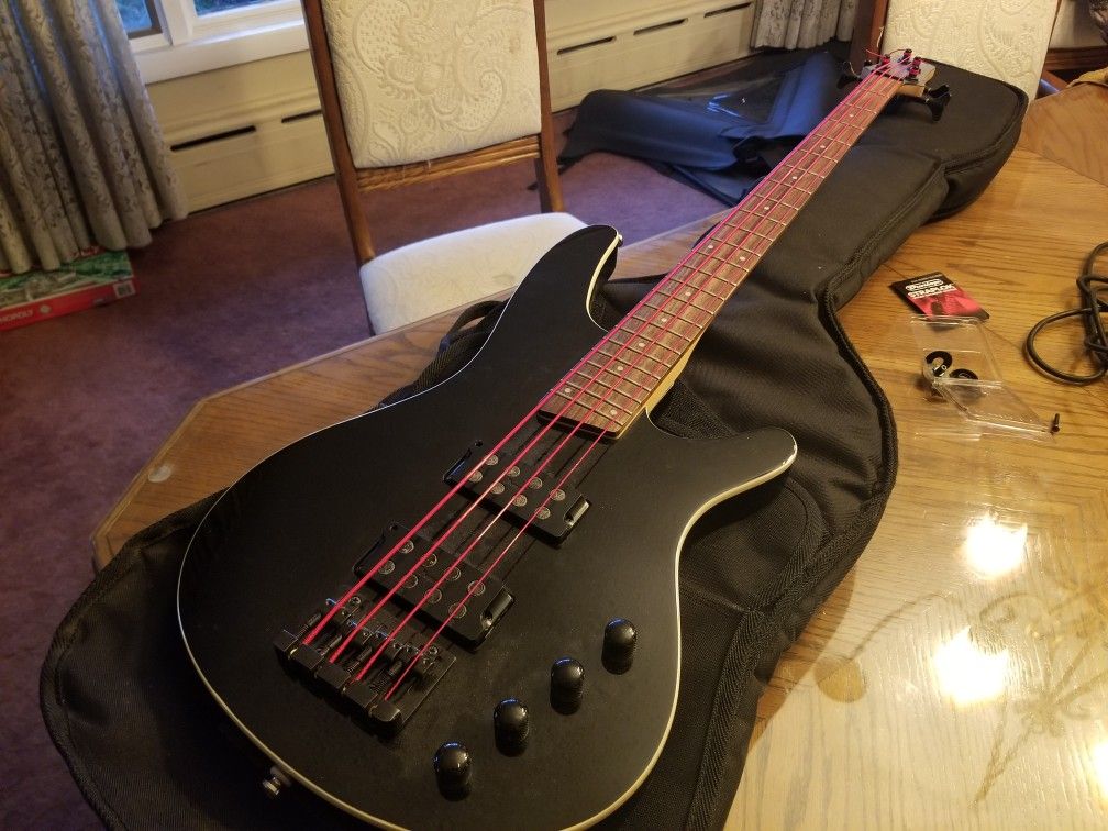 Ibanez srx2ex1 four string dual humbucker bass guitar