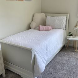 White Twin Sleigh bed Frame W Mattress 