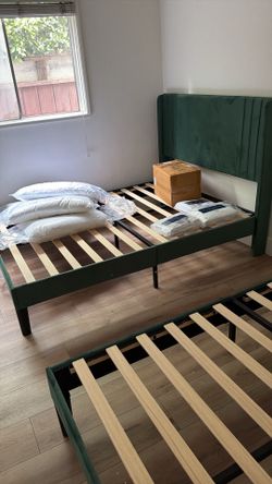 Bed full size