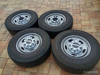 Truck Tires & Wheels
