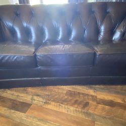 Leather couch  8ft x 3ft 8in  ‼️OFFERS WELCOME ‼️