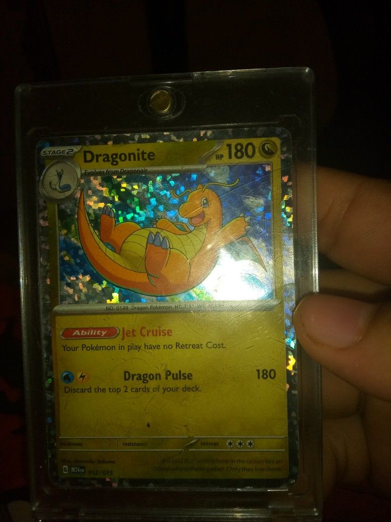 Dragonite Pokemon Card