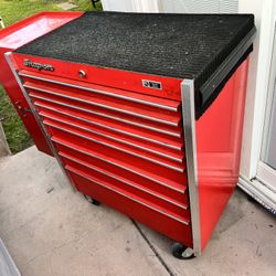 Snap-On Rolling Tool Box / Chest KR-555A