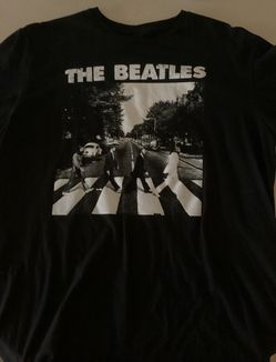 BEATLES ABBEY ROAD DESIGN T-SHIRT BRAND NEW SIZE LARGE