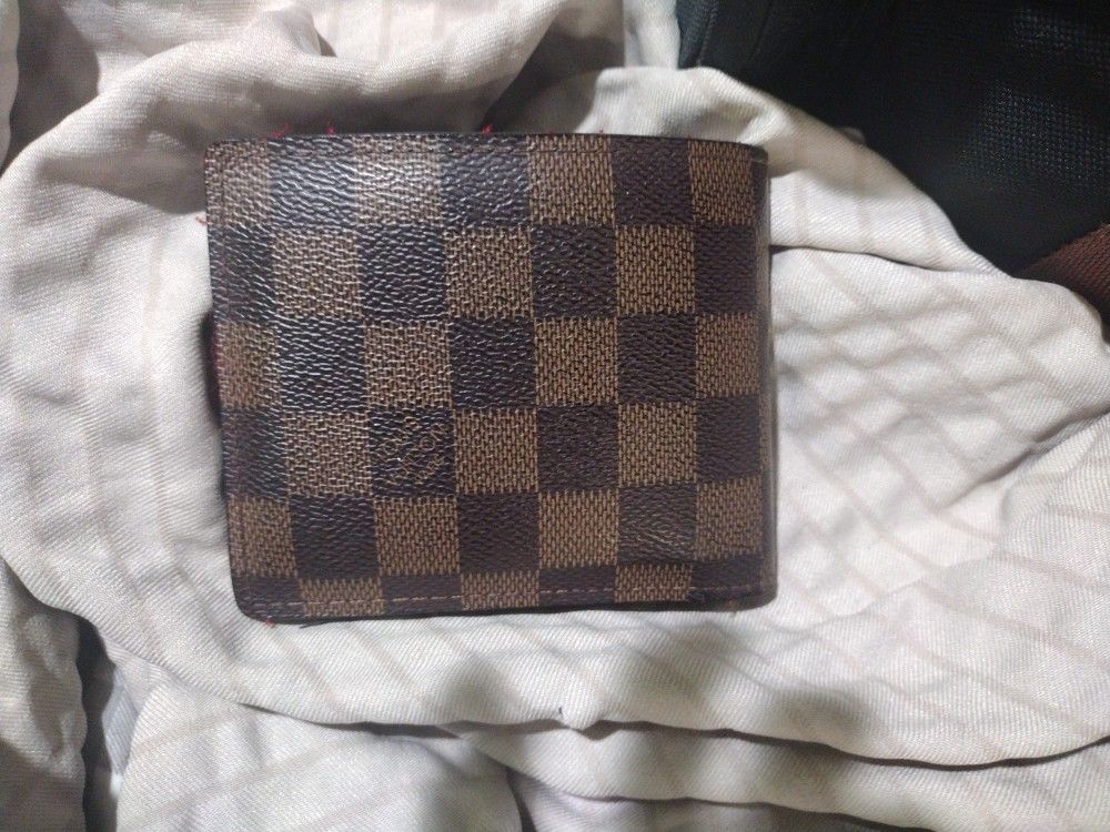 LOUIS VUITTON Gray Monogram Eclipse Portefeuil Long Wallet for Sale in  Fresno, CA - OfferUp