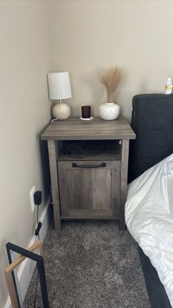 Bed side table