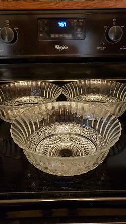Set of 3 Vintage Pattern Glass Serving Bowls