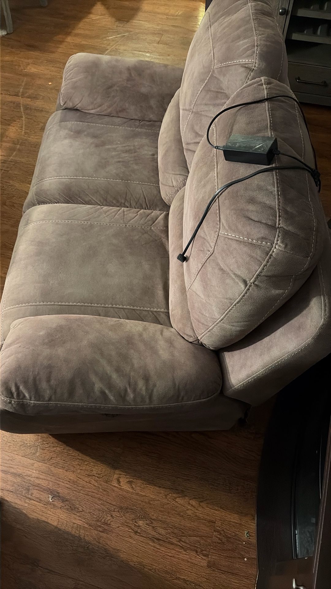 Tan 6ft Electric Recliner Couch 