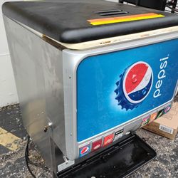 Pepsi Top Load 8 Station With Hoses, Turn Key
