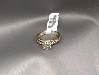 Yellow Gold 14k (.585) 3.5 grams Size 7.5