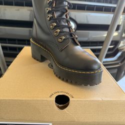  LEONA DR. MARTENS 