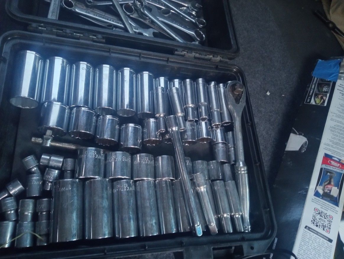 Westwood Socket Set