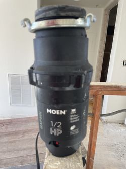 Moet Garbage Disposal 1/2 HP