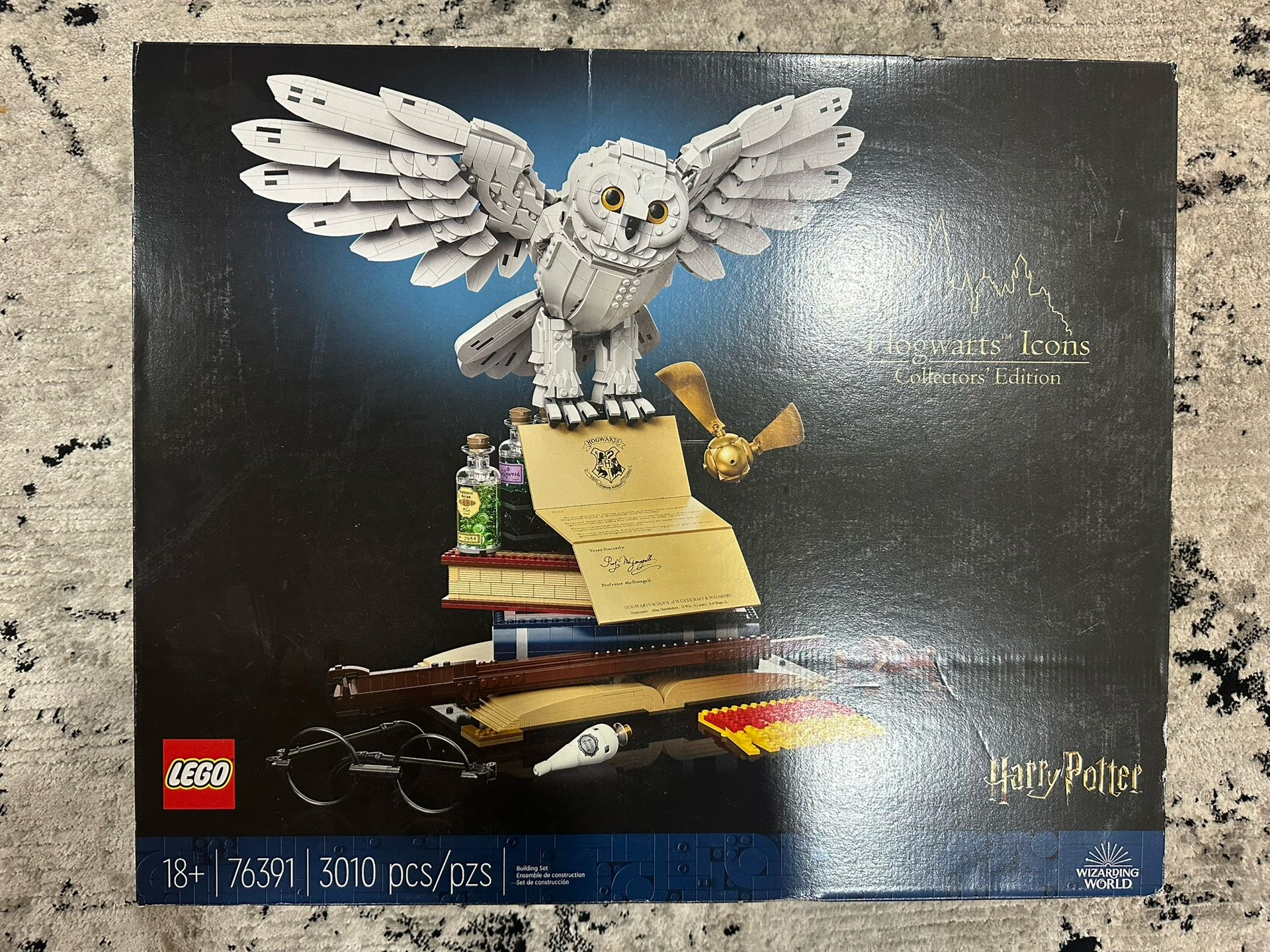 LEGO Harry Potter Hogwarts Icons Collectors Edition