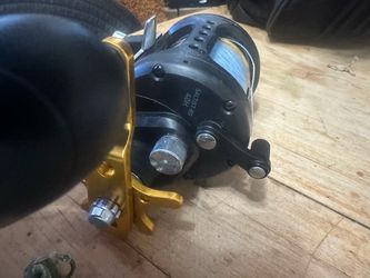 Daiwa Saltist-BG 40H fishing reel