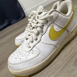 Nike Air Force Size 9 In Women  