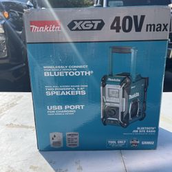 New 40v Man Job site Radio 