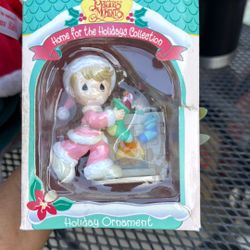 Precious Moments "Home for the Holidays" Christmas ornament from 1995.