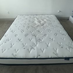 King Size Mattress, 12 Inch King Mattress in a Box, Hybrid Mattress with Memory Foam