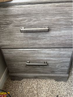 Three-piece dresser set