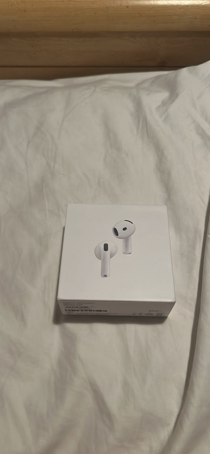 AirPods 4th Gen
