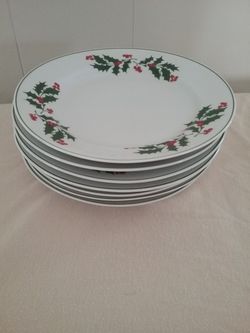 12- 9" Xmas Holly Plates