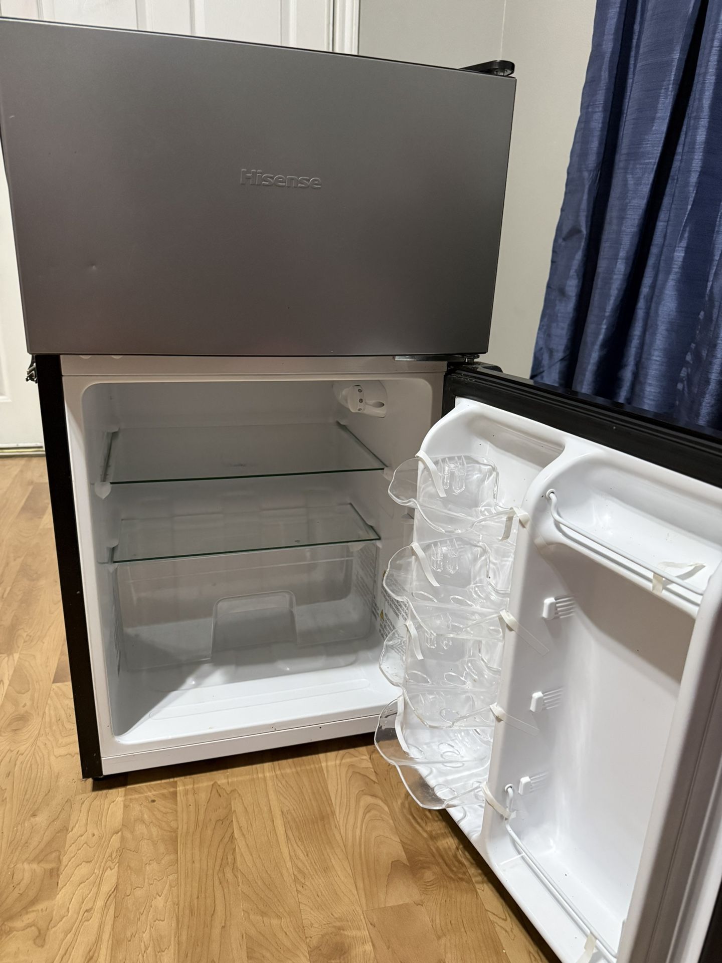 I'm selling a refrigerator in excellent condition. Serious inquiries only.