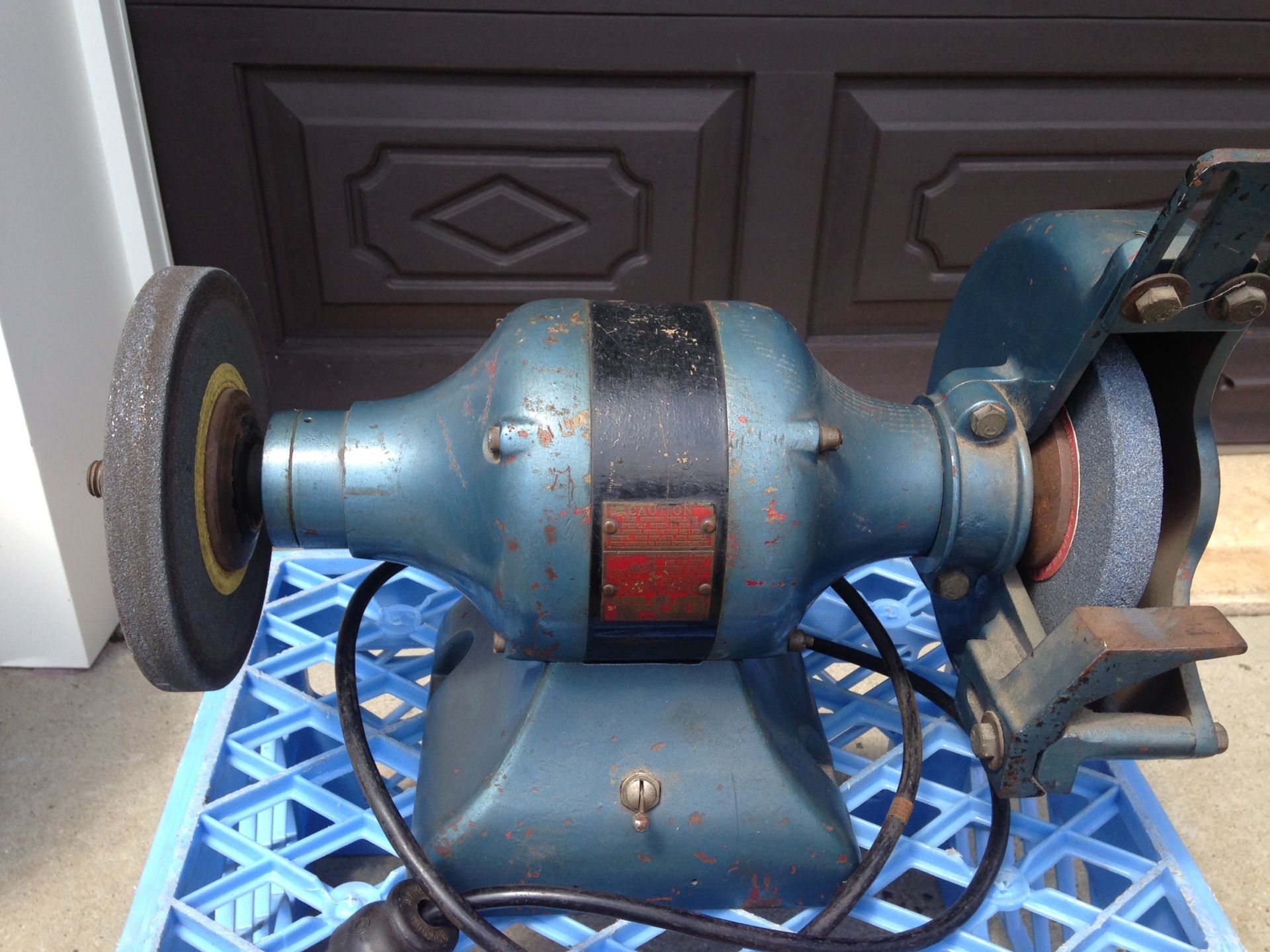 1927 VanDorn 8" bench/pedestal grinder. Tools.