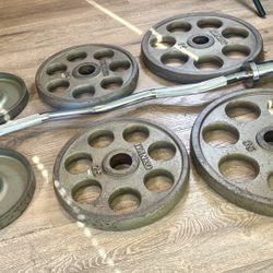 BEAUTIFUL IVANKO  Revolver With Brand NEW Curl Bar W/ Cooper Bearings: Pais Of 35s, 25s and 10s ( Total: 160 lbs)