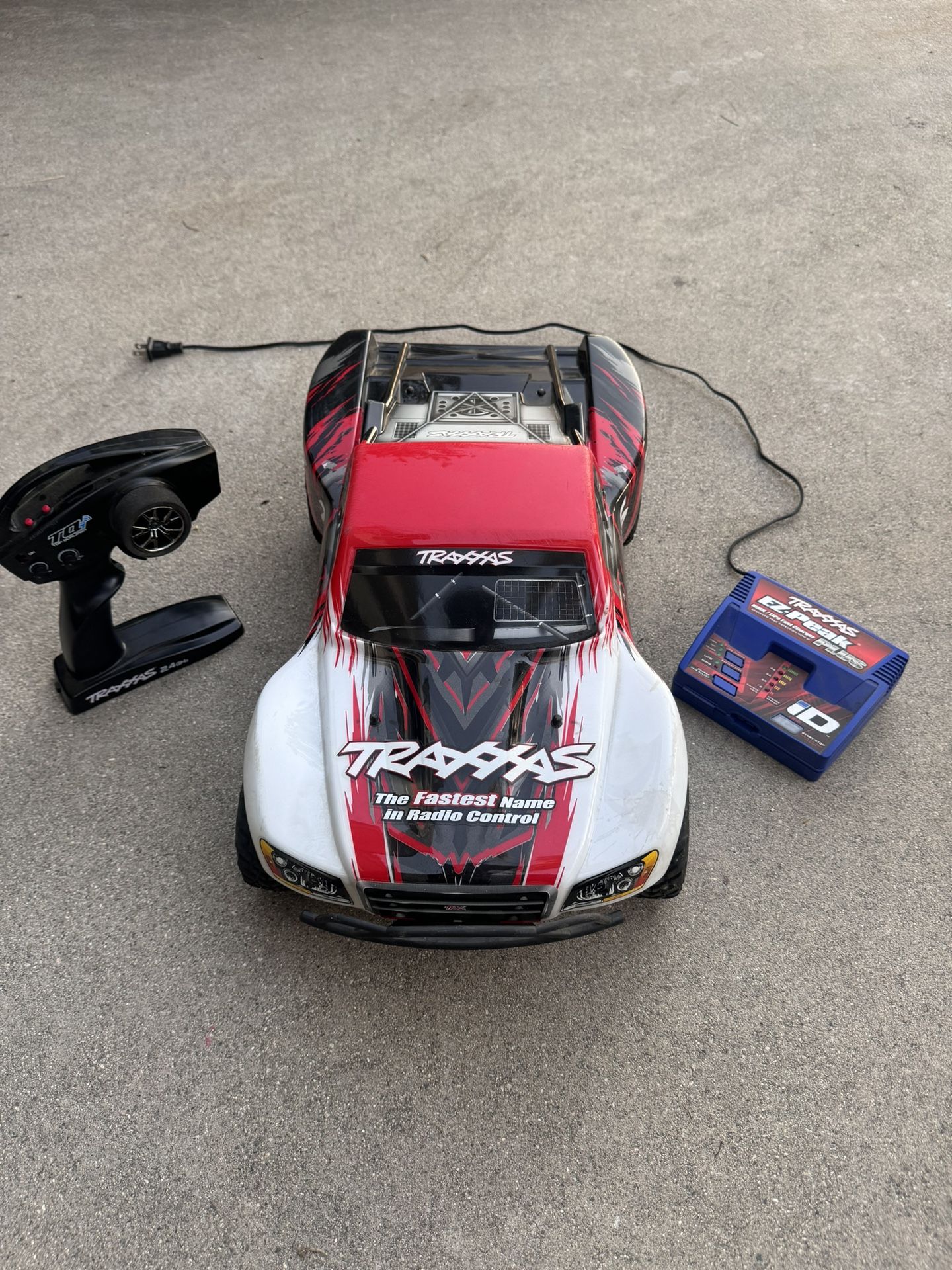Traxxas Slash brushless 4x4