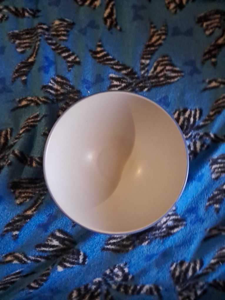 Pfaltzgraff Yorktowne 8" Mixing Bowl #548