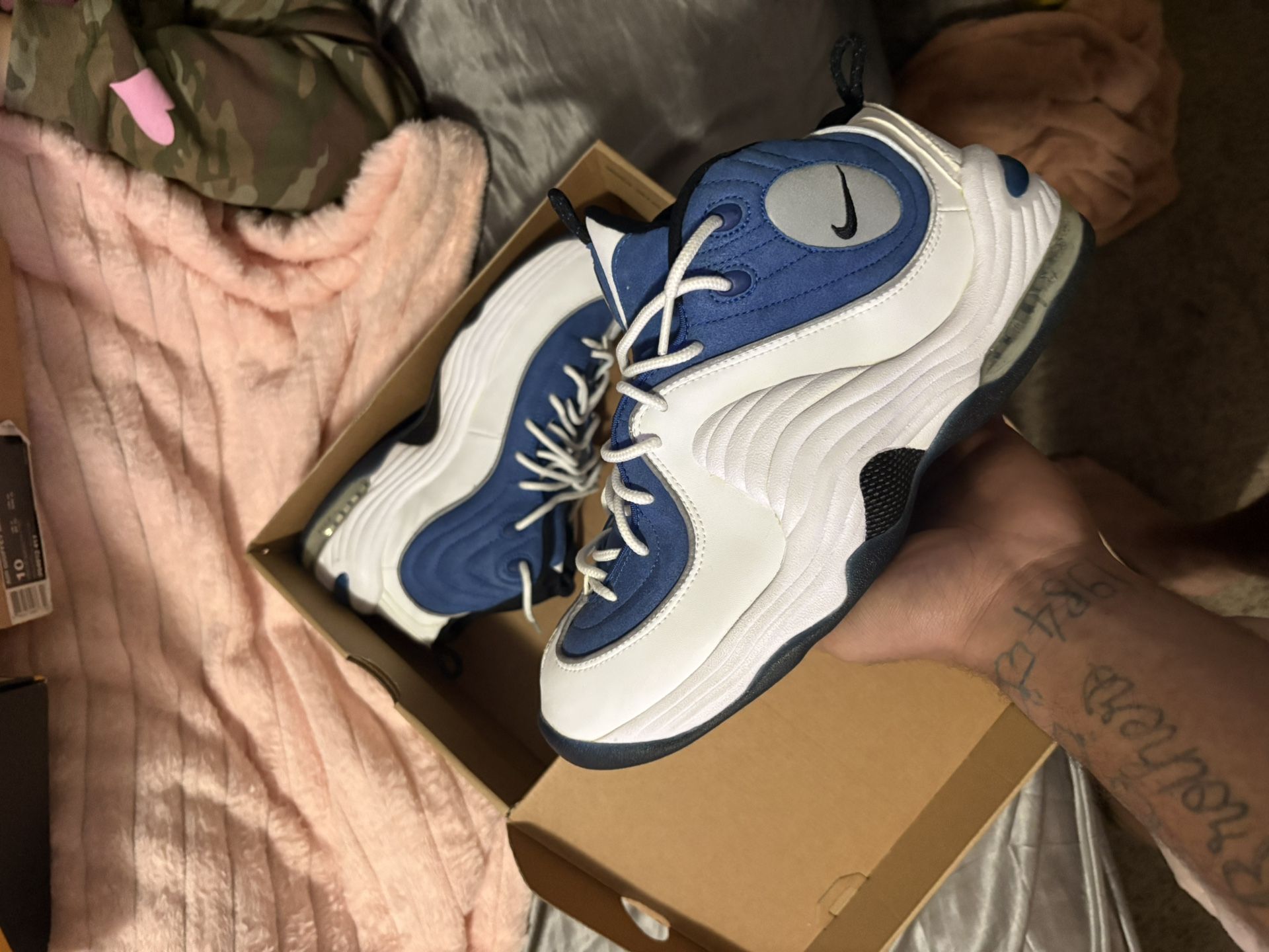 nikes size 10