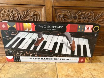 FAO Schwarz Floor Piano
