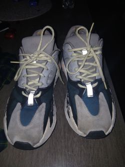 Wave runners size 9.5