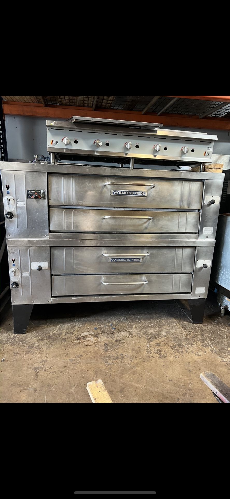 Commercial Pizza Ovens 