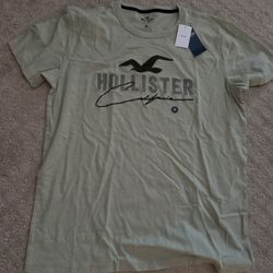 Hollister Shirt - Brand New With Tags - Size Medium 
