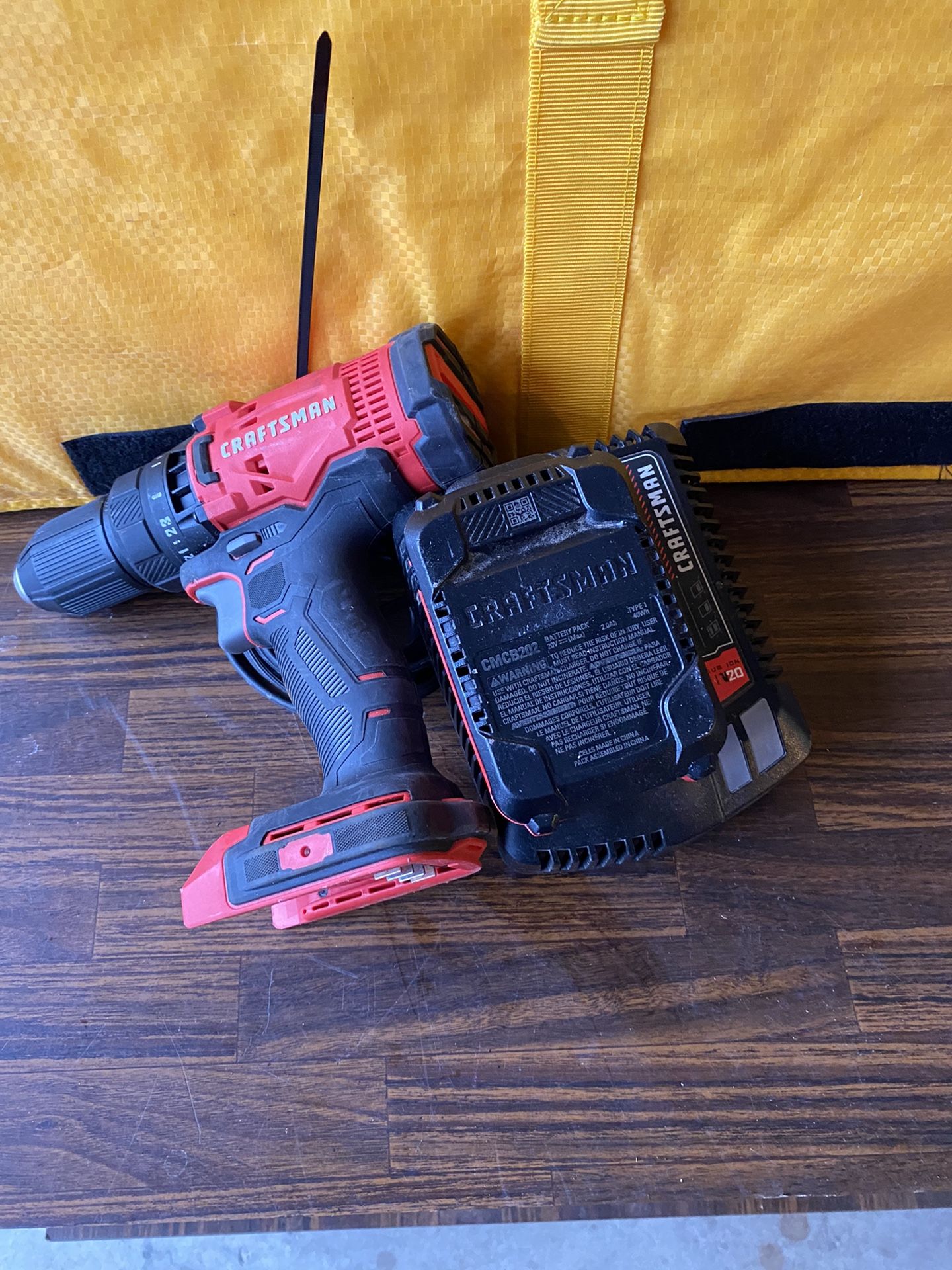 Craftsman 20 V hammer drill kit