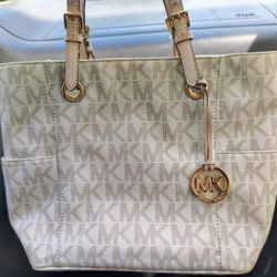 Michael Kors Purses Wallet And Shoes