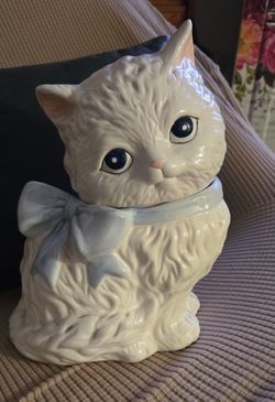 Vintage White Ceramic Cat Cookie Jar
