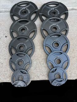 FITNESS GEAR  Olympic Barbell Grip Weight Plates $260