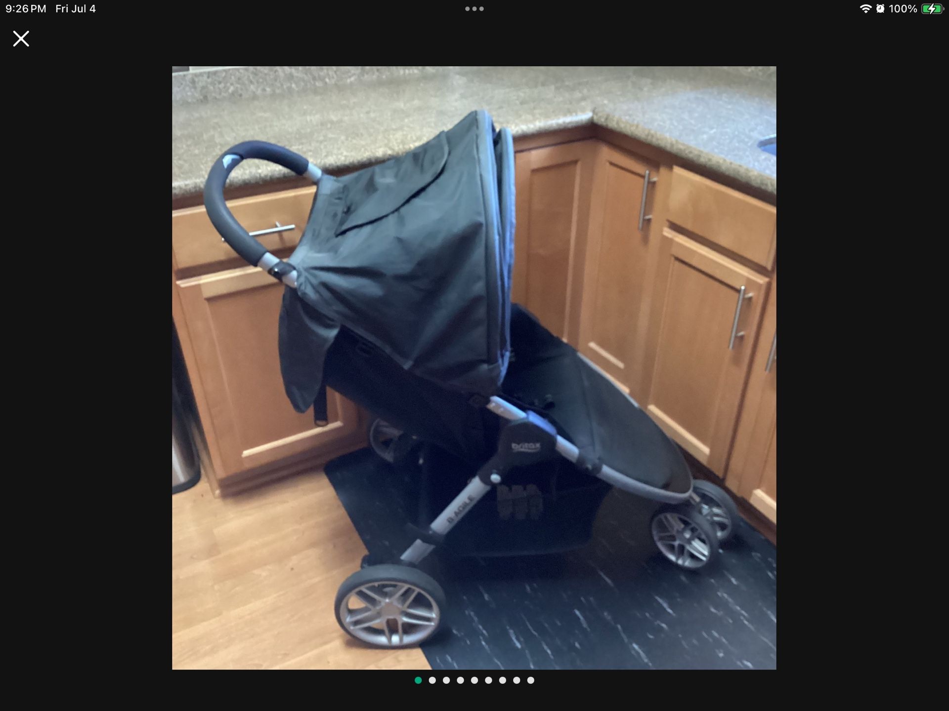 Stroller-Britax. (G)