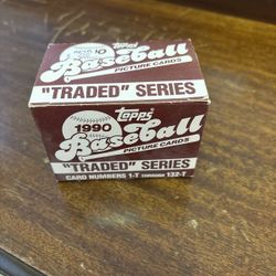 Topps 1990 Complete Set “Traded” Series Baseball Picture Cards #1T Thru 132T
