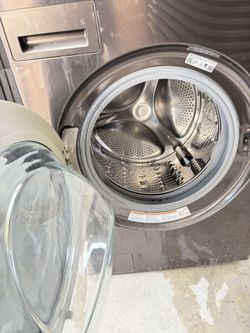 Lavadora Y Secadora LG ThinQ