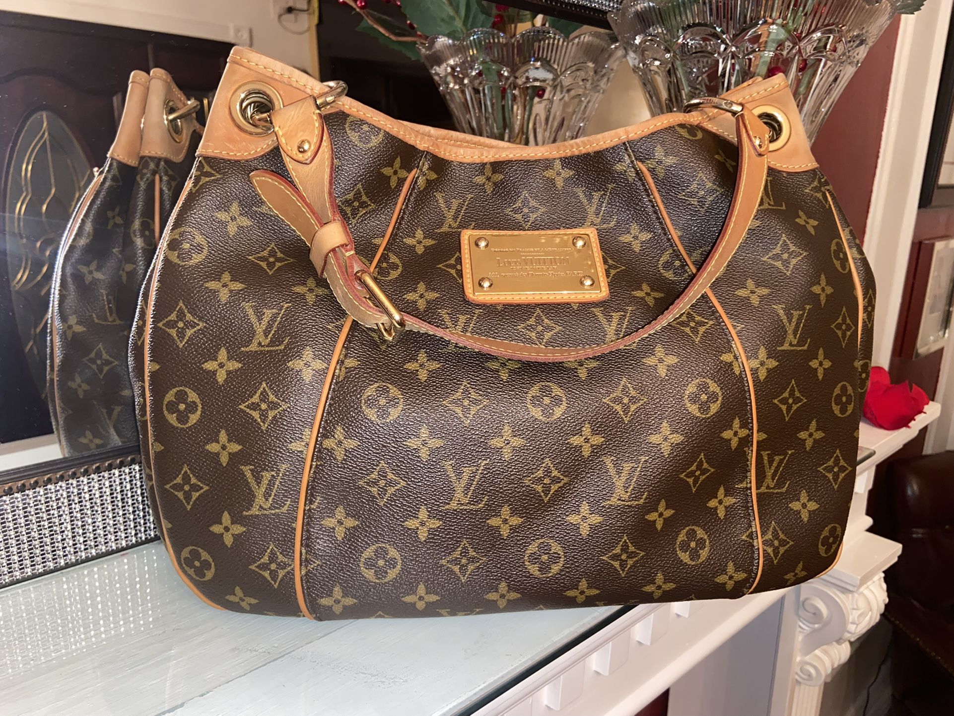 Louis Vuitton Galliera PM