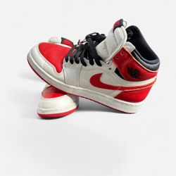 Nike Air Jordan 1 Retro High OG “Heritage” | White Red Black | Boys 5.5Y