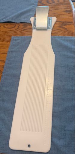 Fish cleaning holder