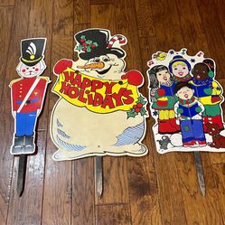 Christmas “VTG” Yard Decoratin. ￼