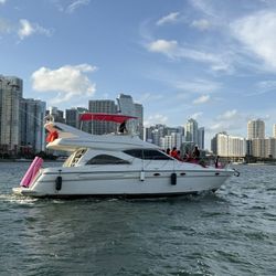 45 Feet Maxum Flybridge Year 1999